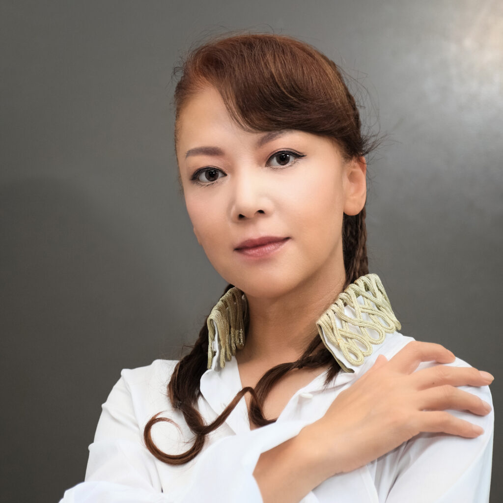 小比類巻かほる