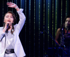 小比類巻かほるLive